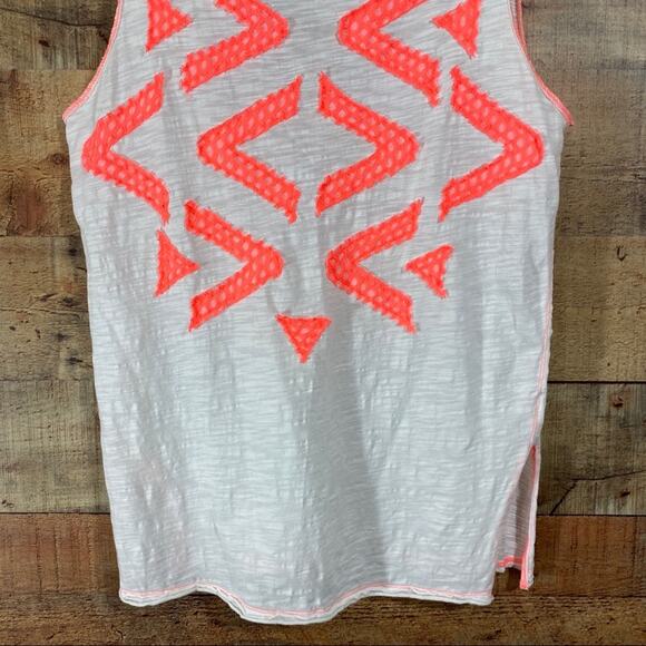 We the Free Bermuda Triangle White Neon Tank Size Small NWOT - Picture 4 of 12